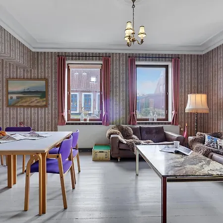 Semesterbostad Beautiful In With Kitchen *